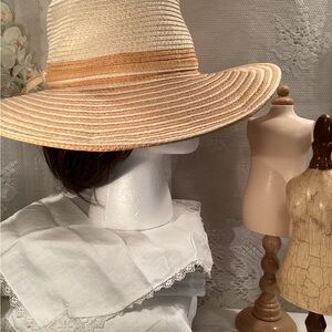 Tan /Ecru Women’s 100 % Paper Summer Floppy Hat